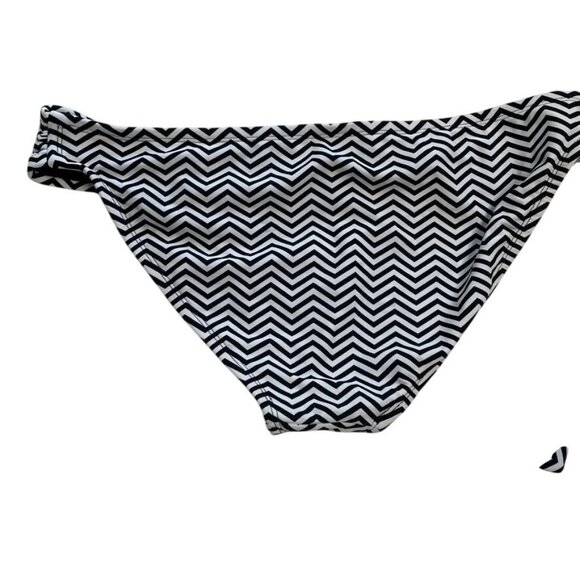 Xhilaration Womens Bikini Swimsuit Set Neon Accents Chevron Size XL Top M c Bott - Picture 4 of 9